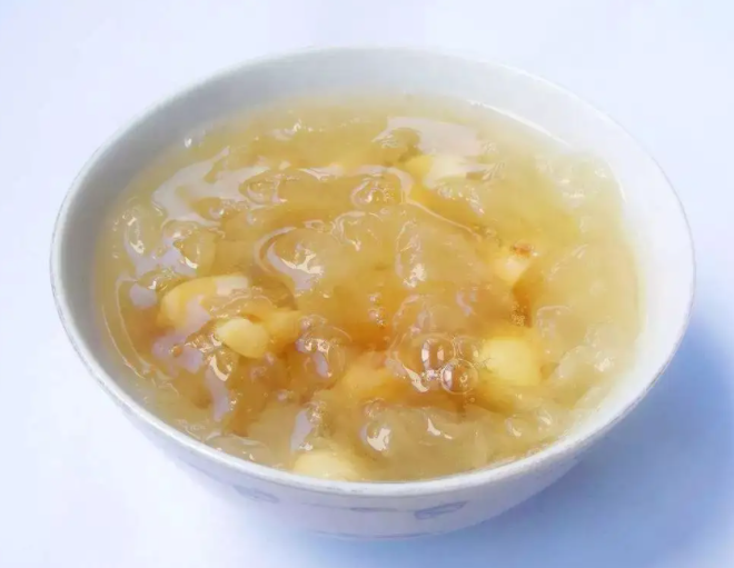 莲子银耳汤的禁忌 莲子银耳汤的禁忌人群