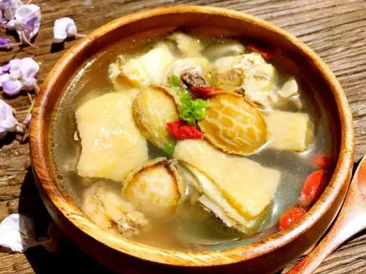 鲍鱼炖鸡汤怎么做好吃 鲍鱼煲鸡汤功效