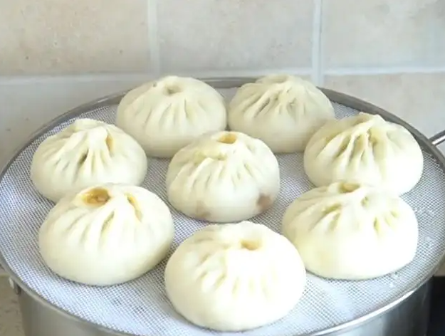 蒸包子怎么发面才松软 发面排气要揉多少时间