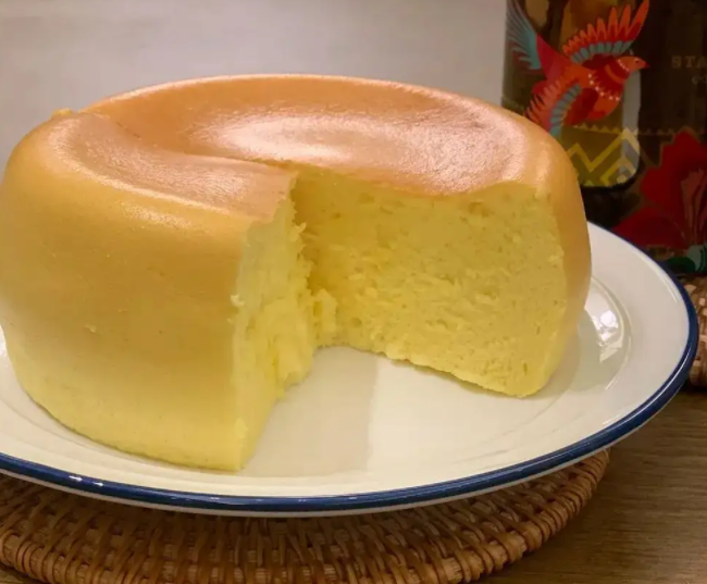 电饭煲蛋糕怎样才蓬松 电饭煲蛋糕出锅防回缩