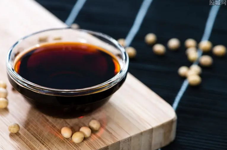 吃酱油多了有什么害处 酱油三年了可以食用吗
