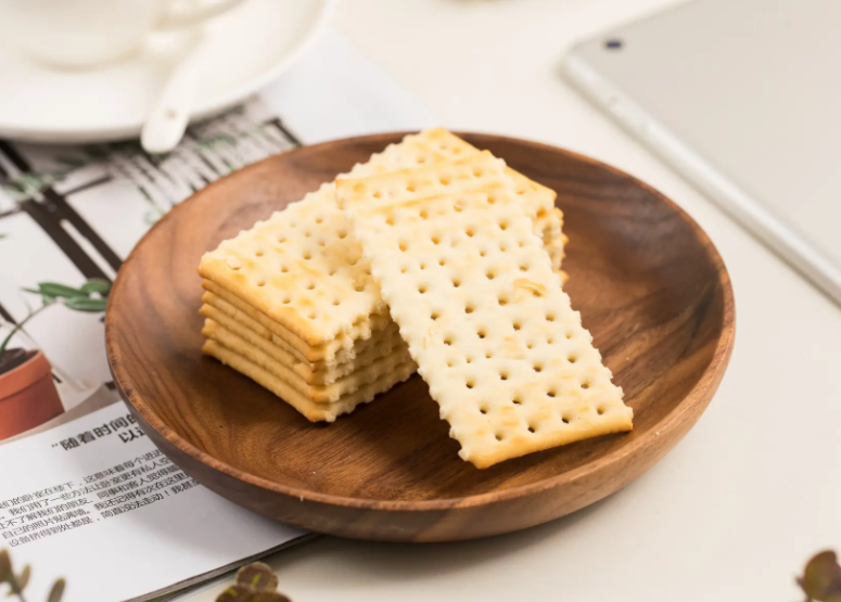 苏打饼干热量高不高 一天吃多少苏打饼干不会胖