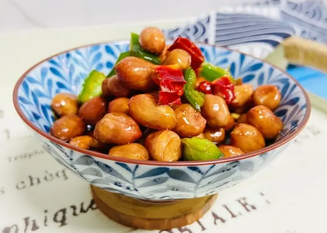醋泡花生用生的还是熟的 醋泡花生的功效与作用