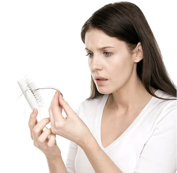 女性肾虚脱发的症状 女性肾虚脱发外在表现