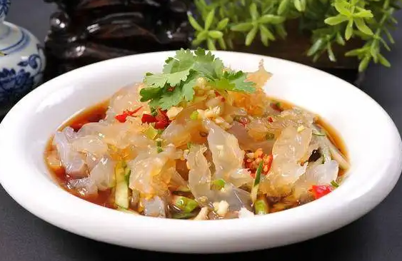 鲜海蜇怎么处理才能吃 新鲜海蜇能直接吃吗
