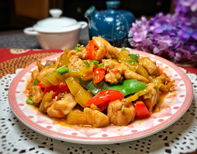 炒鸡肉怎么做好吃又嫩 鸡肉炒着吃有营养吗