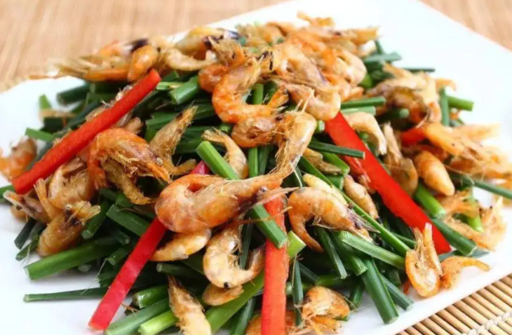 韭菜炒河虾怎么做好吃 韭菜炒河虾有什么功效