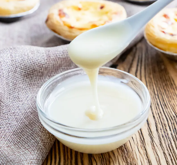 炼乳是用什么做的 用炼乳怎么调奶茶