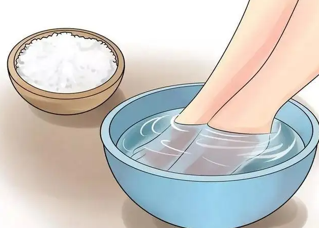 白醋泡脚禁忌 用纯白醋泡脚的后果