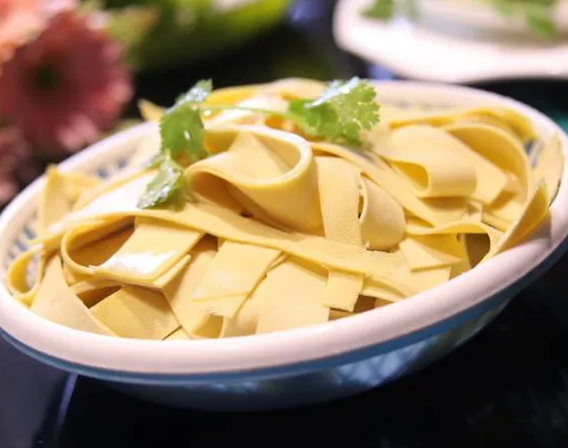豆腐皮的热量是多少大卡 豆腐皮热量高吗