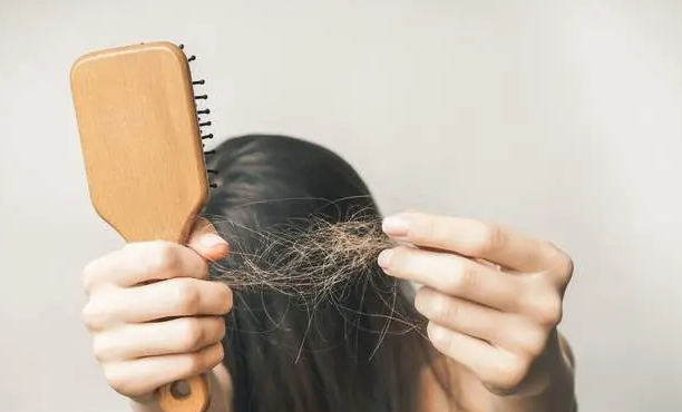 女性脱发怎么办 女性防脱发护理方法介绍