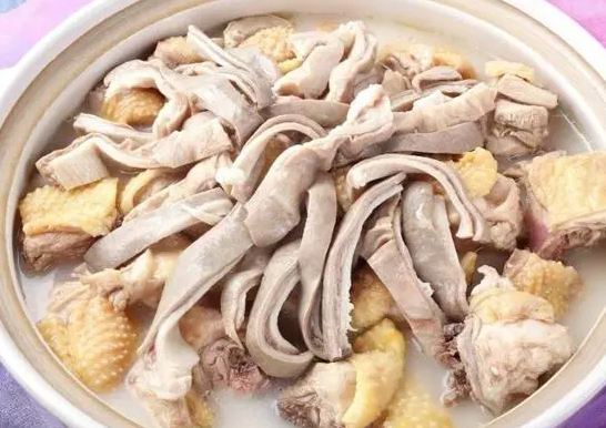 煲猪肚鸡要煲多久 猪肚鸡汤怎么弄白