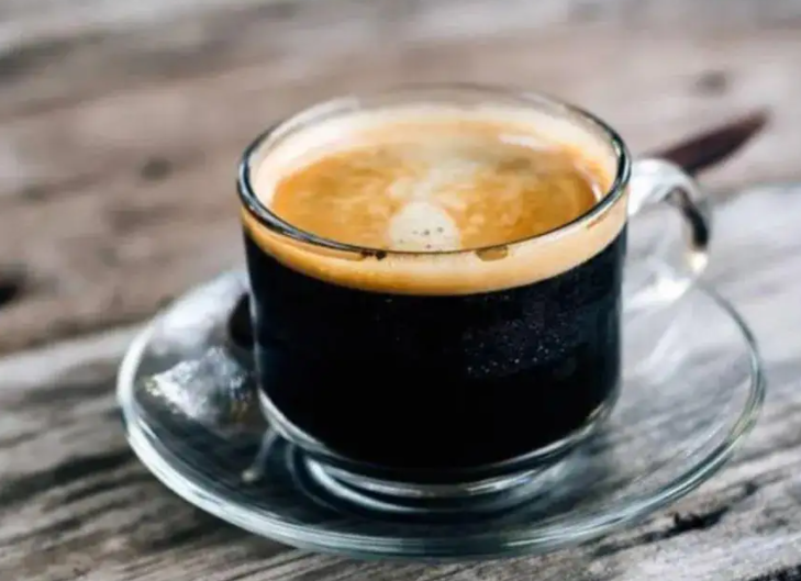 自己冲黑咖啡加纯牛奶怎么冲、比例