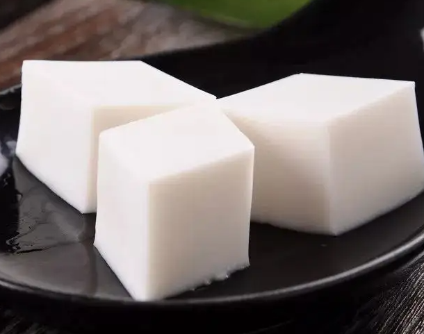 牛奶椰汁糕最简单做法，牛奶椰汁糕的做法