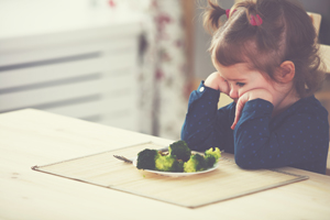 小孩子早上可以空腹喝酸奶吗 小孩子早上可以空腹喝酸奶吗