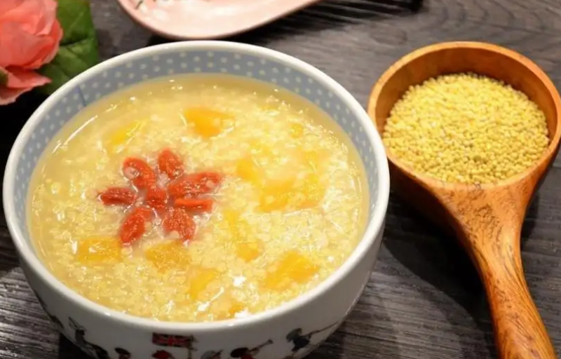 南瓜小米粥的功效与作用