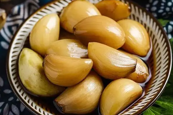 米醋泡蒜的功效与作用
