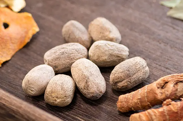 豆蔻的功效与作用及禁忌