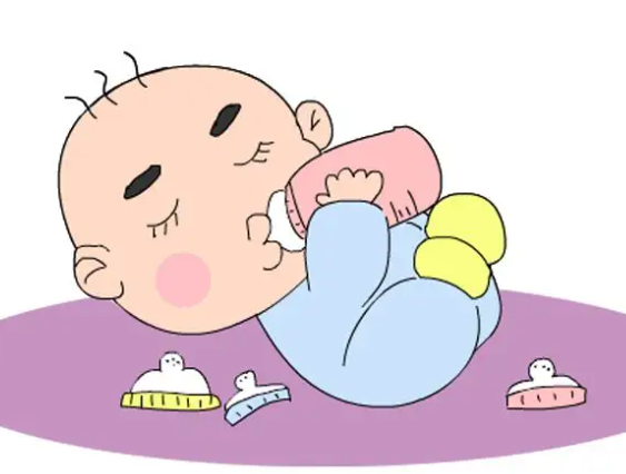 新生儿躺着吃奶好吗
