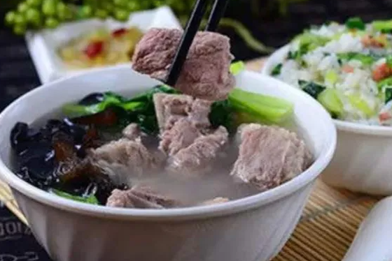 咸肉菜饭骨头汤的营养价值