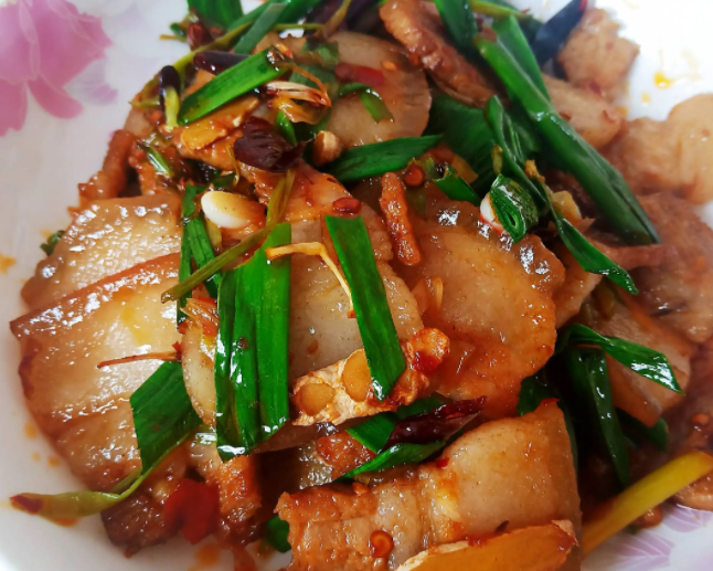 蒜苗回锅肉的做法