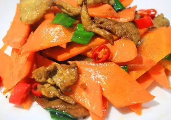 胡萝卜炒肉的营养价值