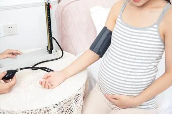 孕妇高血压是怎么引起的