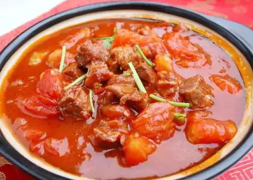 牛肉炖柿子的做法