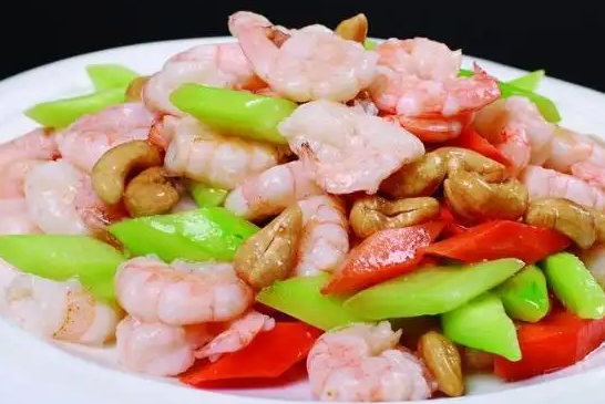 腰果虾仁的功效