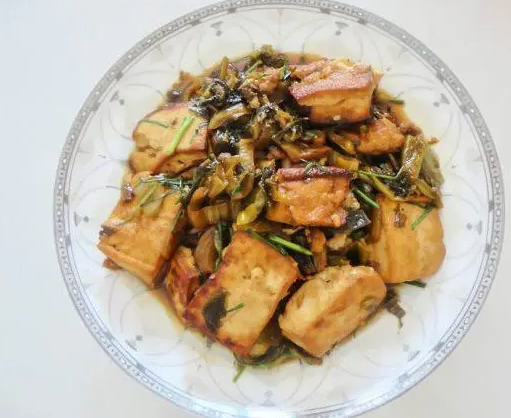 咸菜煮豆腐的做法