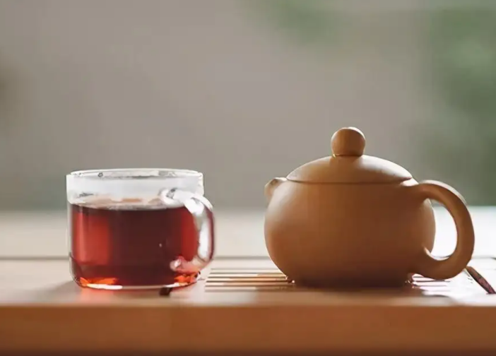 哺乳期能喝茶吗 哺乳期大量喝茶的危害