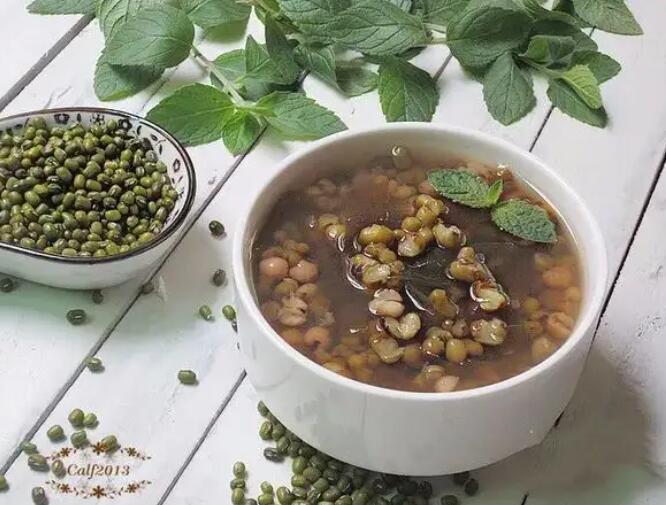 皮肤过敏吃什么食物 皮肤过敏吃这些好得快