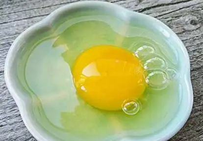 鸡蛋清的美容作用