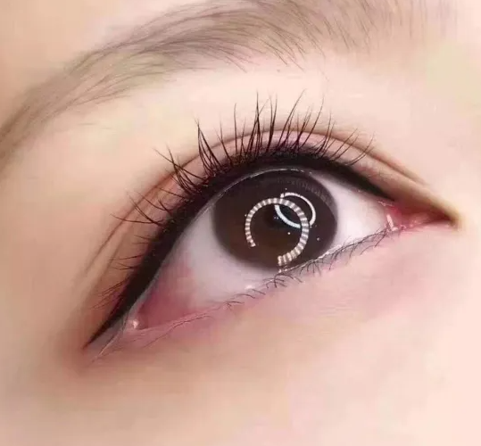美瞳线的做法 美瞳线是怎么操作的