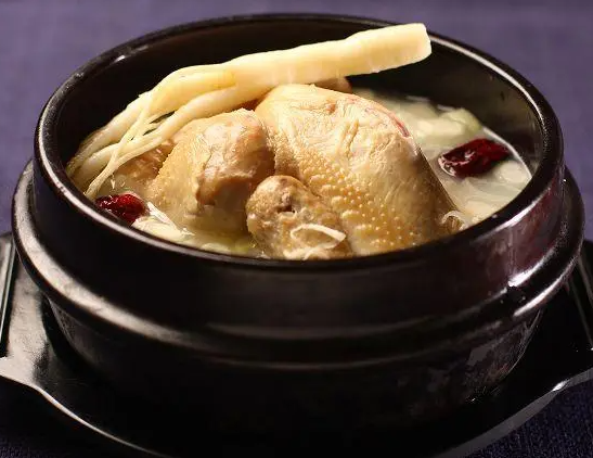 怎样快速消除黑眼圈呢 去黑眼圈食谱