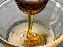 三叶草蜂蜜功效与作用