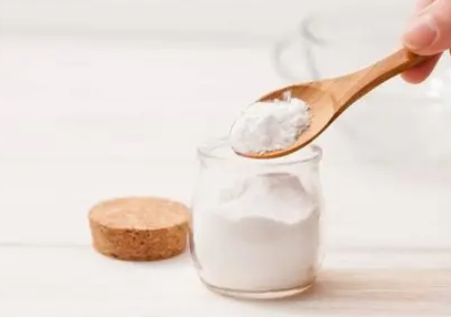 怎么用盐水洗脸才正确 盐水洗脸能解决的肌肤问题