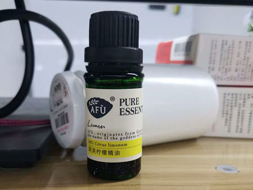 柠檬精油的使用方法