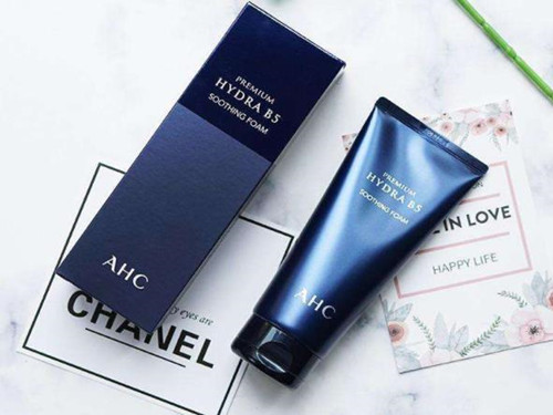 ahc玻尿酸洗面奶功效