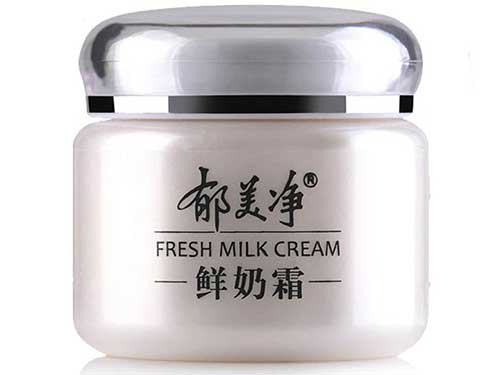 郁美净鲜奶霜用法