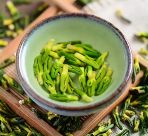 莲子心的功效与作用 莲子心泡水喝的功效