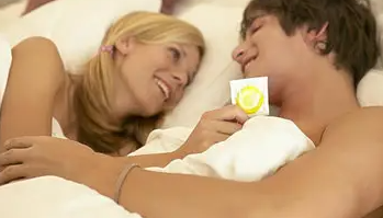 睾丸潮湿怎么办 睾丸潮湿是什么病