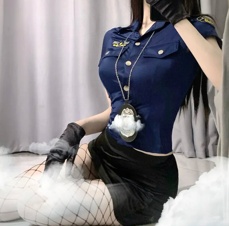 与穿着制服的MM性交别有一番风味哦!