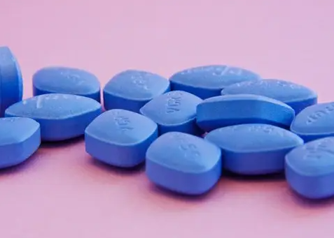 伟哥是什么成分,服用要注意什么