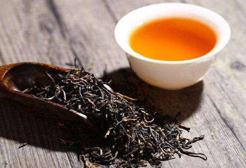 告诉你这几种中草药减肥茶配方