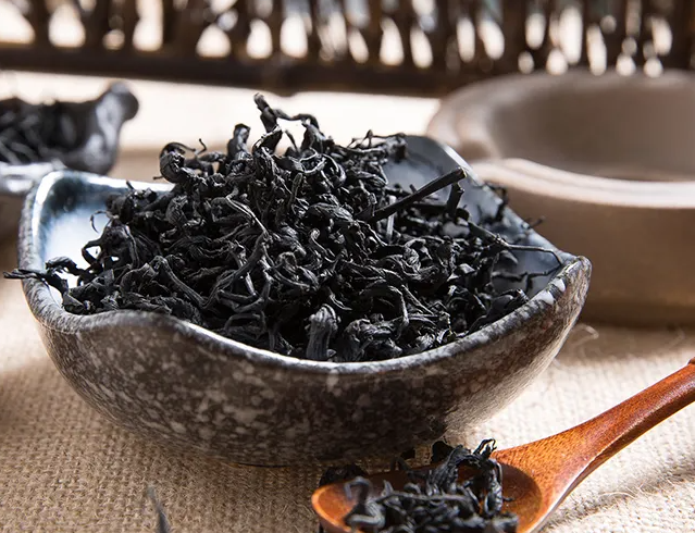 杜仲茶的作用与功效 杜仲茶能长期喝吗