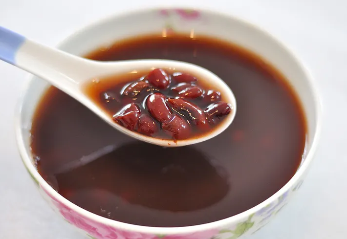 红豆汤的功效与作用 女人天天喝红豆汤好吗