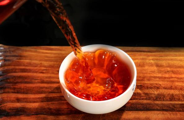 喝普洱茶能减肥？普洱茶汤里有什么？