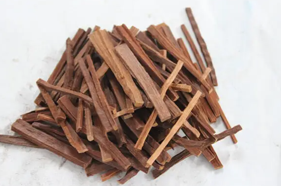 檀香可以泡水喝吗 檀香的功效与作用