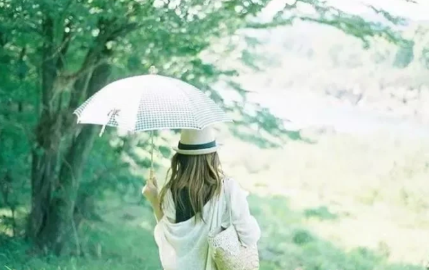 女生夏季如何使用卫生巾？ 女生挑选卫生巾的5个方法